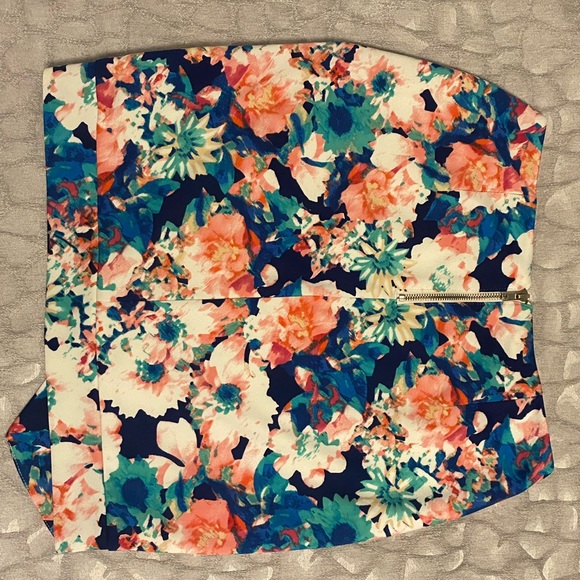 Floral Skirt - Picture 4 of 4